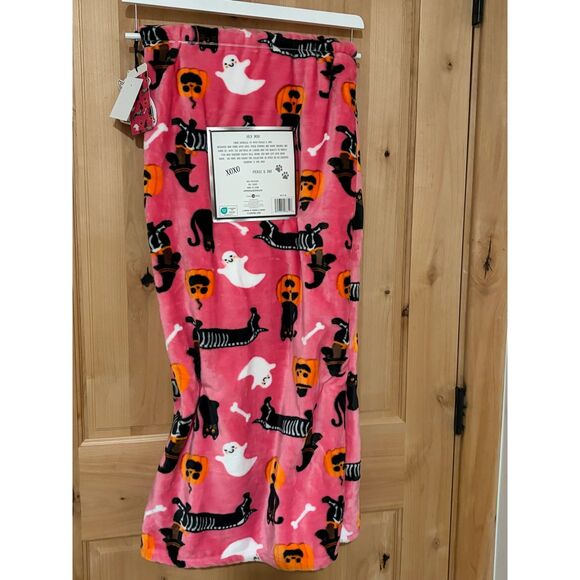 Pickle & Dot Other - Pickle & Dot Pink Halloween Skeleton Dachshund Plush Throw Blanket 60"x70" NWT